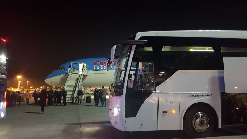 Louer un autocar pour transfert depuis ou vers l'aéroport MARSEILLE PROVENCE, NICE COTE D'AZUR ou MONTPELLIER MEDITERRANEE