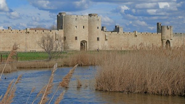 Excursion en autocar pour une journée découverte à Aigues-Mortes dans le Gard